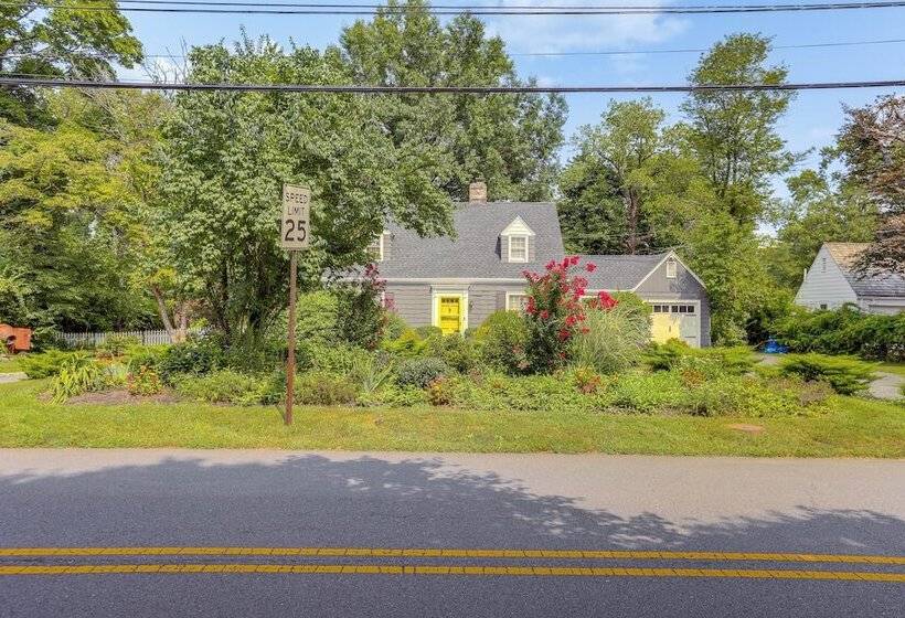 Princeton Home W/ Patio: Pets Welcome!