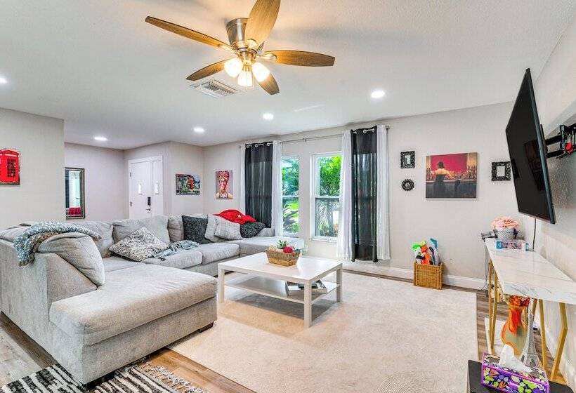 Weeki Lake Home: Heated Pool, By Disney & Kayaking