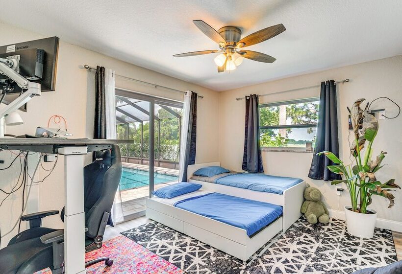 Weeki Lake Home: Heated Pool, By Disney & Kayaking