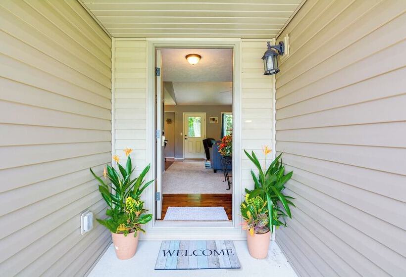 Springfield Area Home ~ 12 Mi To Downtown!