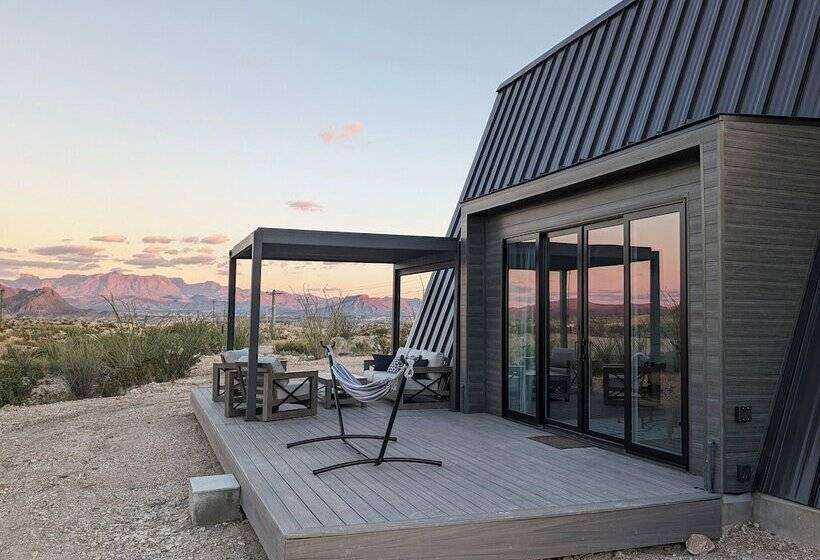 Stardust Big Bend Luxury Cottage