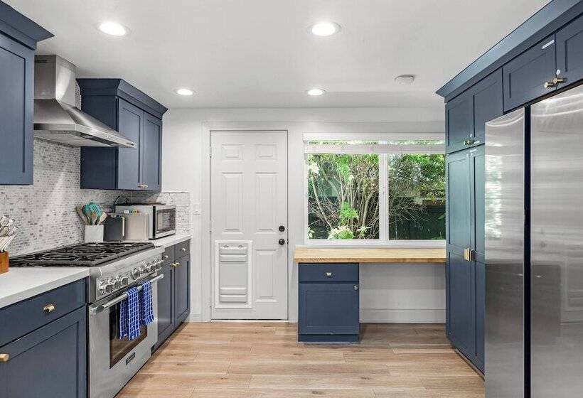 Stone Lagoon By Avantstay Steps To The Beach + Backyard Oasis!