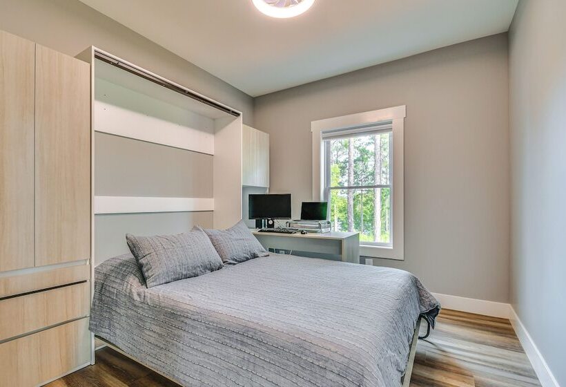 Private Hot Tub: Lakefront Connelly Springs Escape