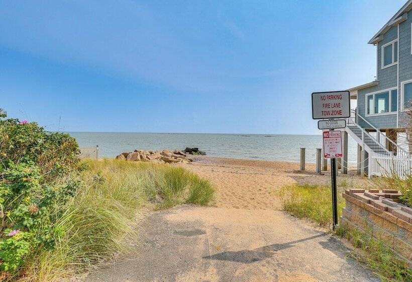 Walk To Beaches: Sunny East Haven Home W/ Grill