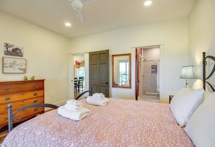 Tennessee Farmhouse Retreat W/ Wraparound Deck!