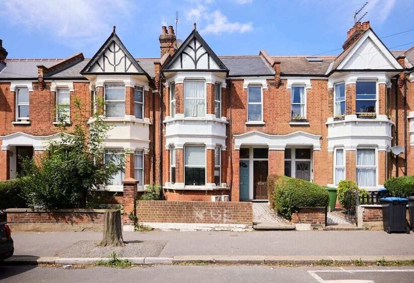 The Furness Hideout Charming 2bdr House With Garden