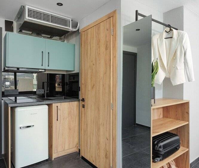 The Urbanist Inner City Residences