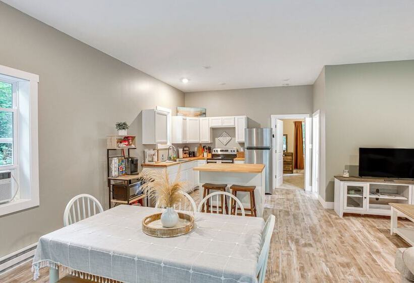 Traverse City Home: Grill, Fire Pit + More!