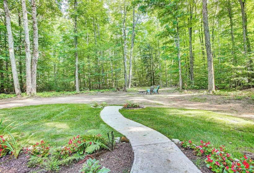 Traverse City Home: Grill, Fire Pit + More!