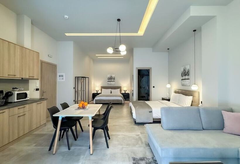 Tsikaris Boutique Guesthouse