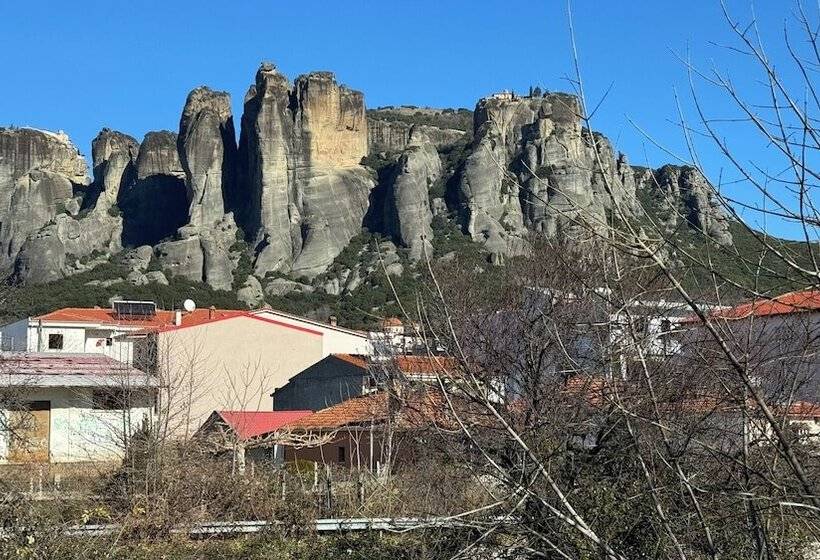 Tsikaris Boutique Guesthouse