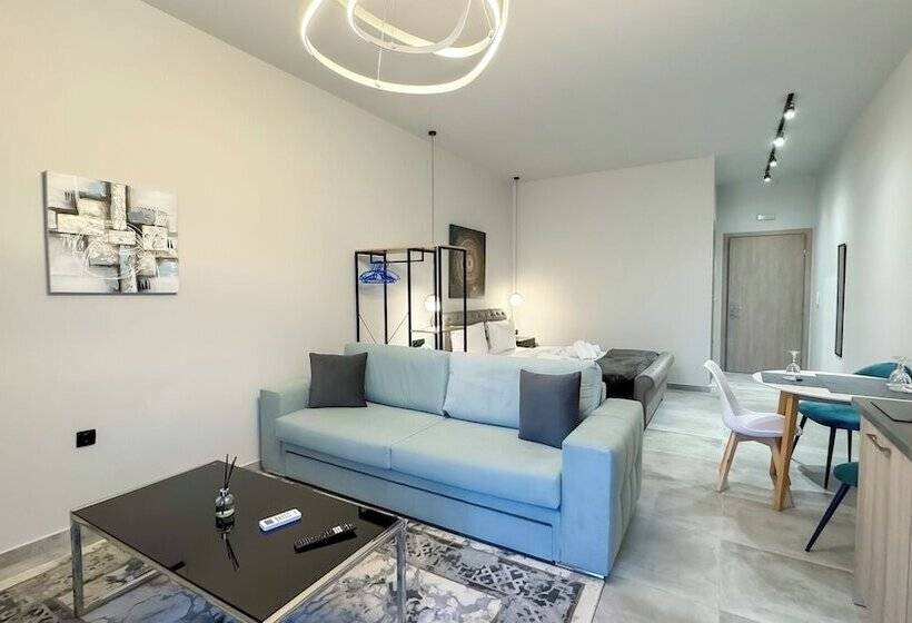 Tsikaris Boutique Guesthouse