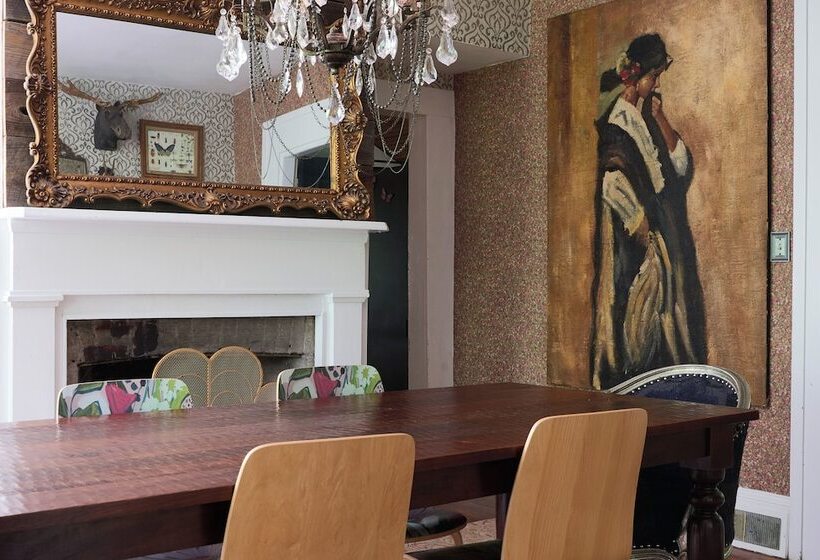 Ulster County Farmhouse Near Waterfalls & Winery!