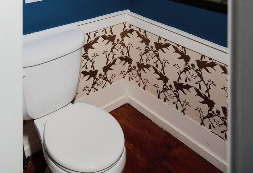 Ulster County Farmhouse Near Waterfalls & Winery!