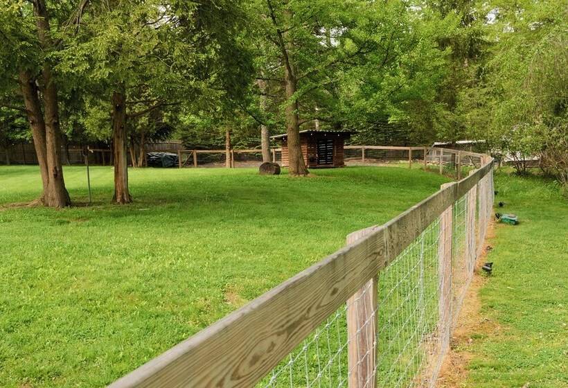 Ulster County Farmhouse Near Waterfalls & Winery!
