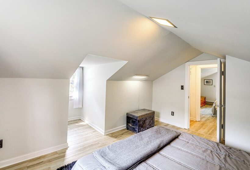 Updated Damascus Cottage On Appalachian Trail!