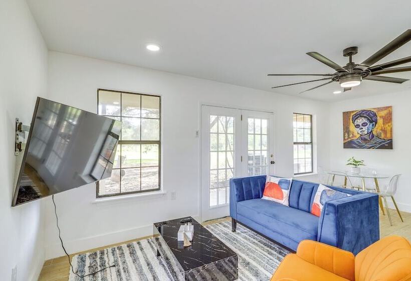 11 Mi To Golf: Home W/ Fishing Pond In Hempstead