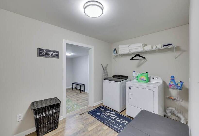 Walkable Greenville Home Near Dtwn