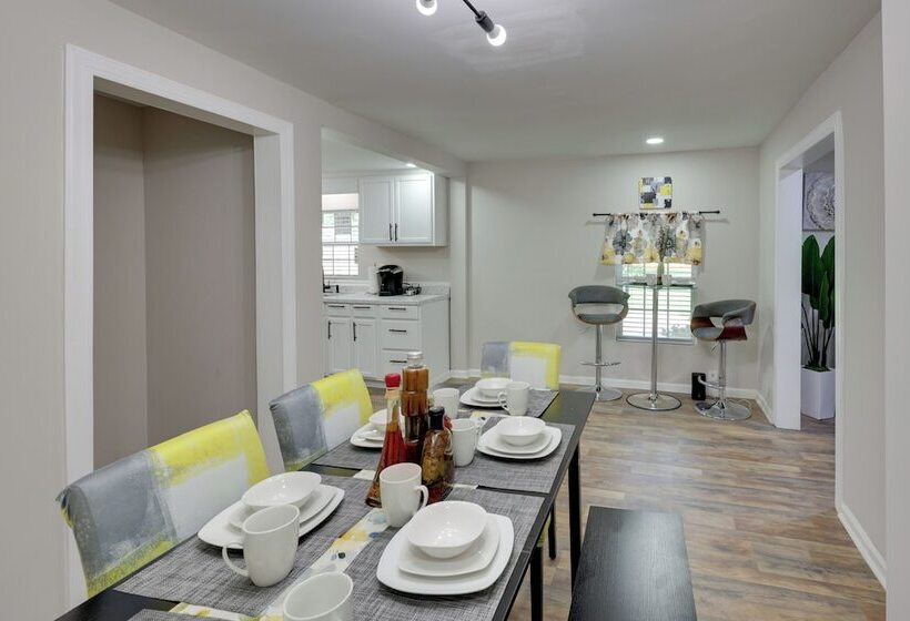 Walkable Greenville Home Near Dtwn