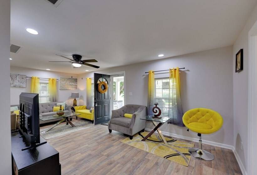 Walkable Greenville Home Near Dtwn