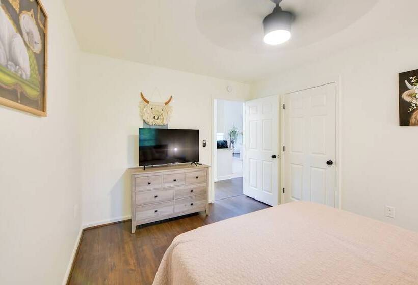 Dock + Fire Pit: Waterfront Lake Martin Retreat!