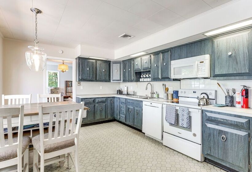 Waterfront Southold Retreat < 3 Mi To Wineries!