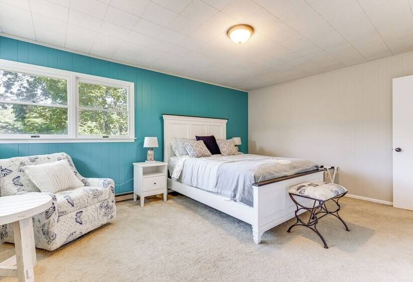 Waterfront Southold Retreat < 3 Mi To Wineries!