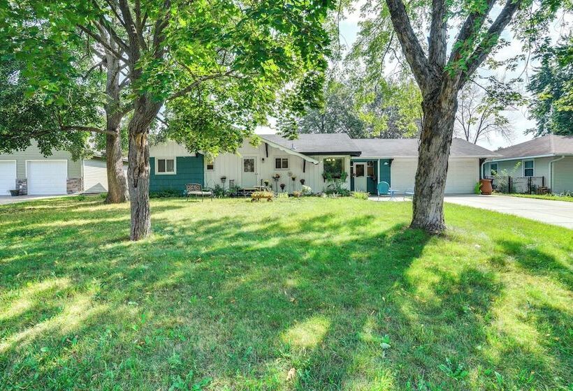 Welcoming Cottage Grove Home W/ Yard