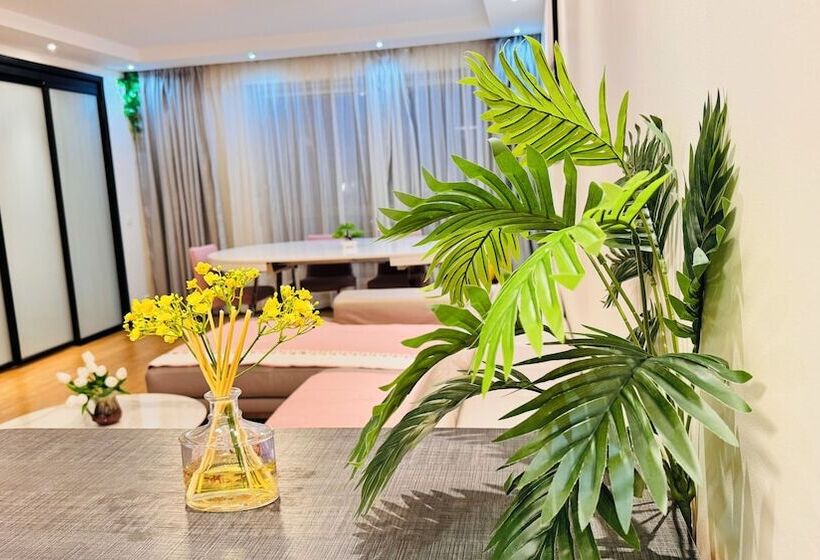 הוסטל La Défense Arena3km&stade Yves Du Manoir