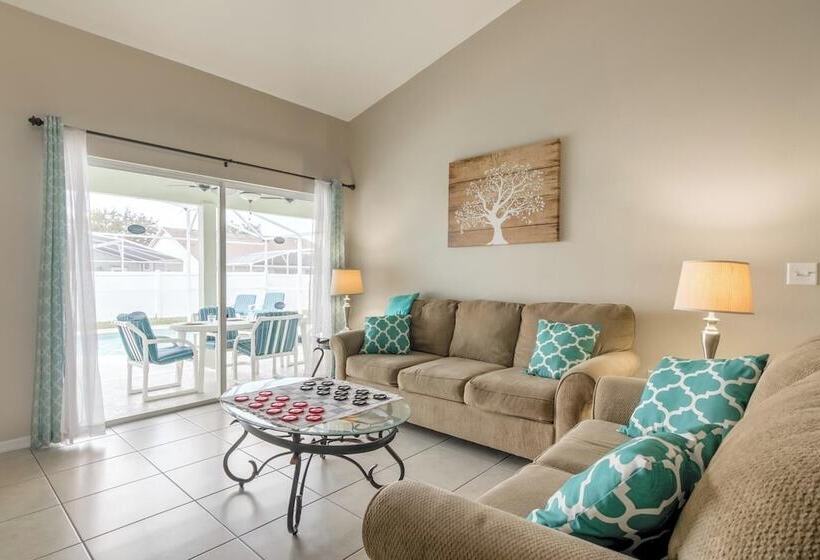 Amanda S Cozy Clear Creek Vacation Home