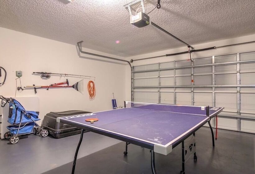 Amanda S Cozy Clear Creek Vacation Home