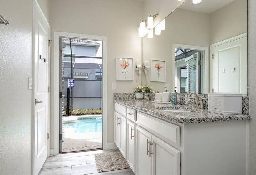 Amazing Home At Storey Lake 2 Minutes To Clubhouse