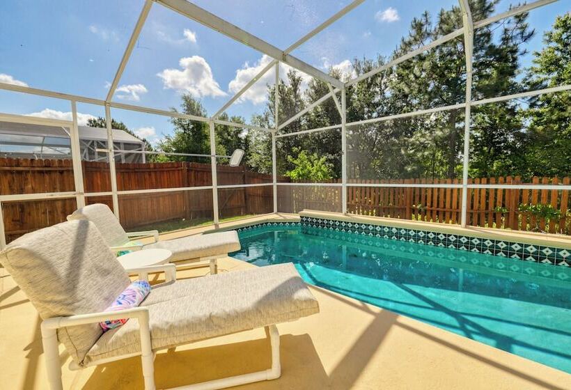 Arler House   Amazing 4 Bed 3 Bath   Private Pool