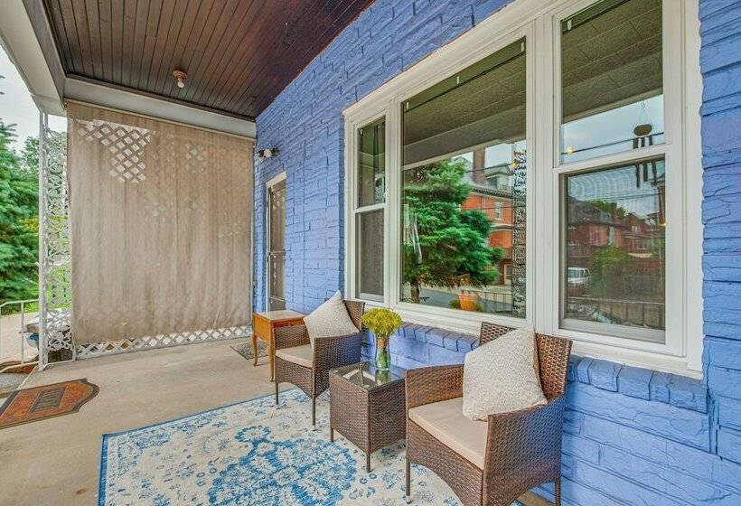 Walk To Highland Park: Artsy Pittsburgh Retreat!