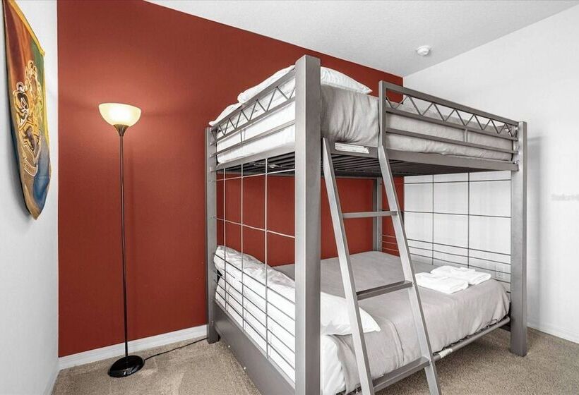 Beautiful Townhouse Next To Disney Parks 04