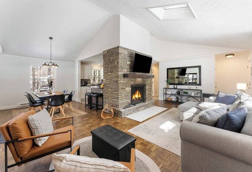 Birchwood By Avantstay Game Room + Lake Access