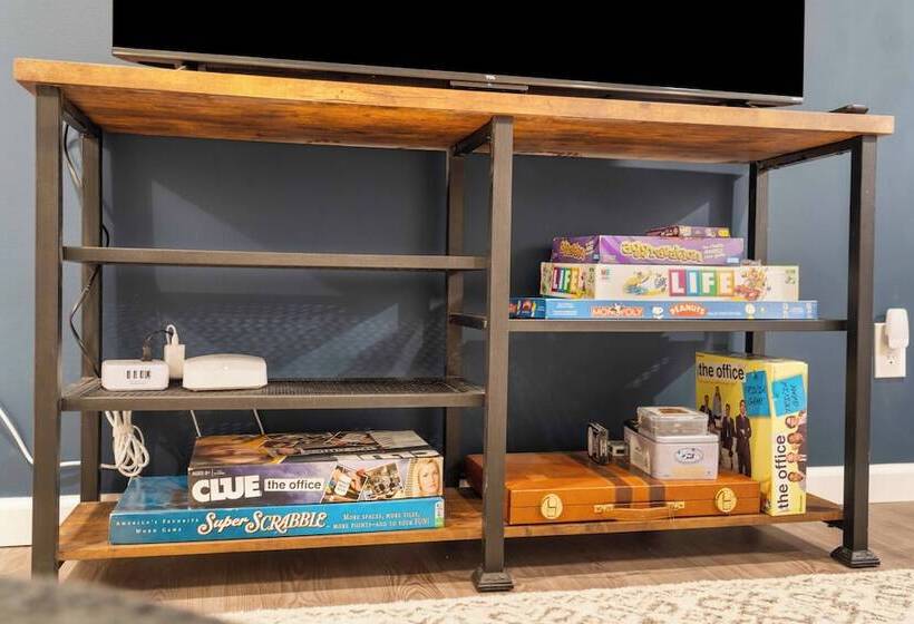 Birchwood By Avantstay Game Room + Lake Access