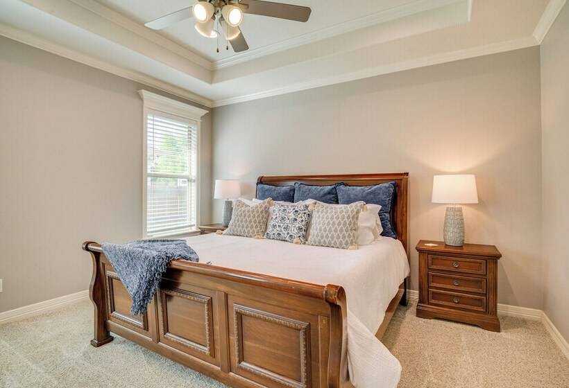 Bryan Home W/ Covered Patio: 6 Mi To Texas A&m!