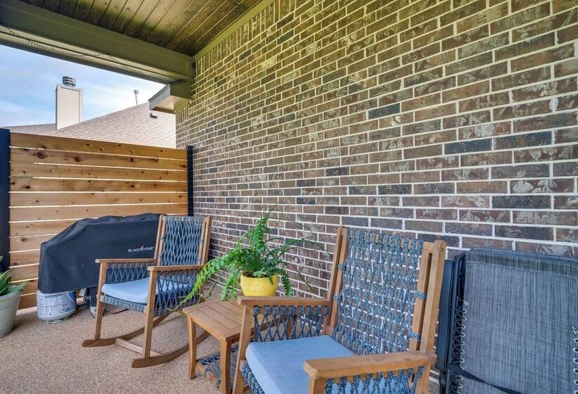 Bryan Home W/ Covered Patio: 6 Mi To Texas A&m!
