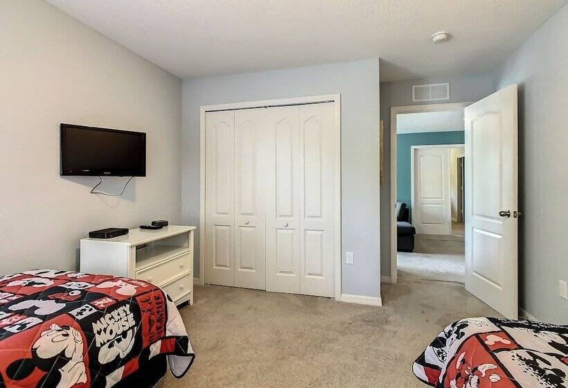 Calabria Villa Near Disney   Pool   Game Room