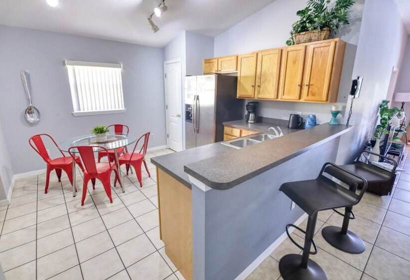 Camile S Sandy Ridge Vacation Home