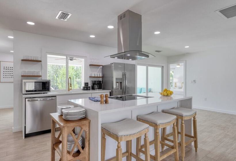 Casa Bonita By Avantstay Large Backyard, Patio, Pool + Hot Tub