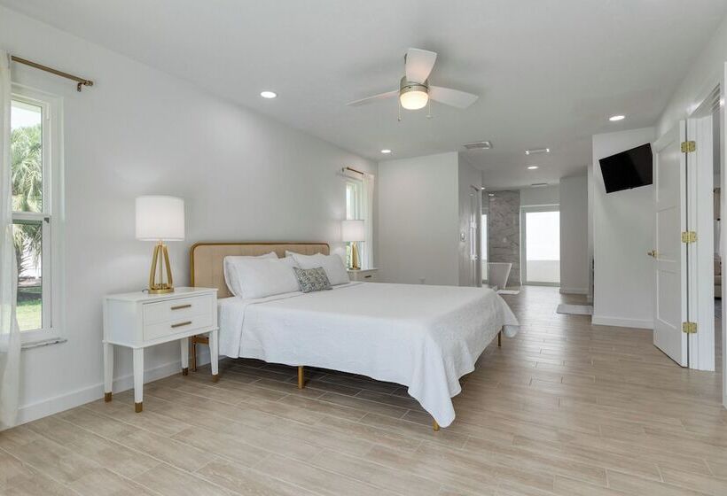 Casa Bonita By Avantstay Large Backyard, Patio, Pool + Hot Tub