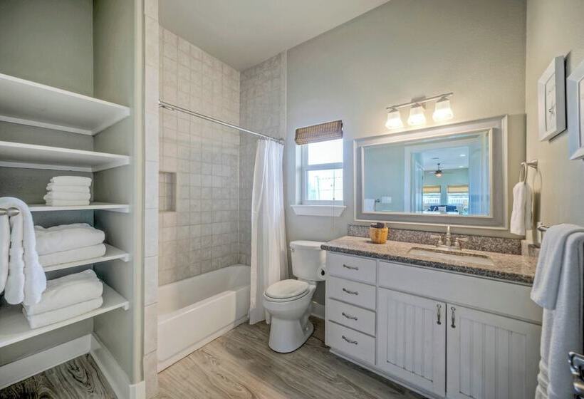 Steps To The Beach, Balcony W/ Ocean View Golf Cart Zone Casa Rosada