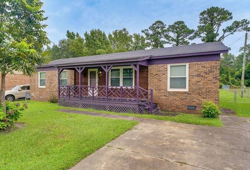Charming Wilmington Home W/ Large Yard & Grill!