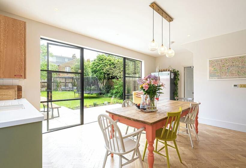 Chic And Colourful Family Home By Underthedoormat