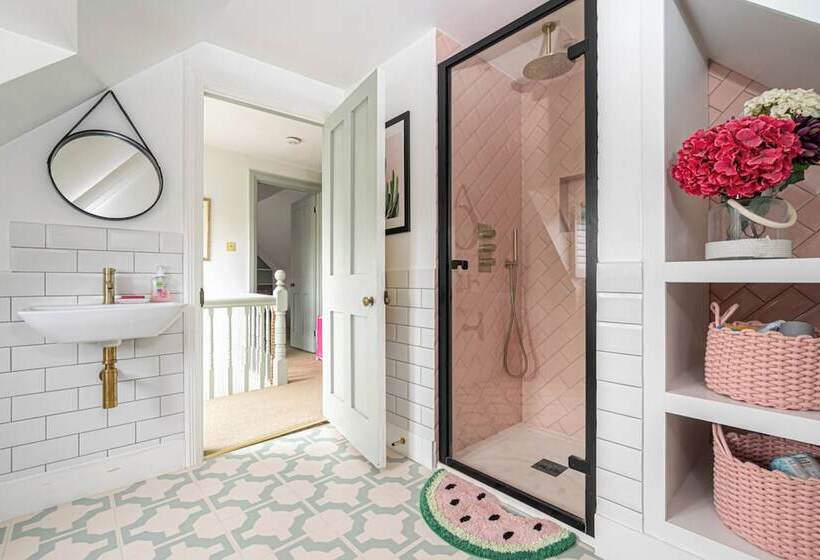 Chic And Colourful Family Home By Underthedoormat