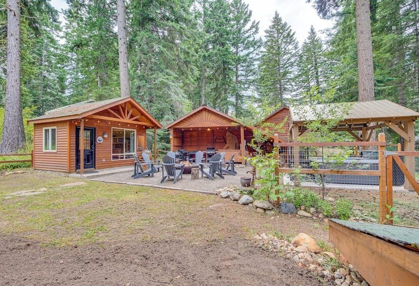 Cle Elum Cabin W/ Hot Tub, 4 Grills & Game Room!