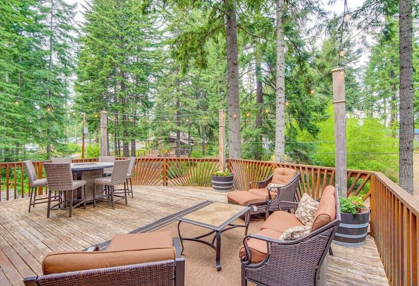Cle Elum Cabin W/ Hot Tub, 4 Grills & Game Room!