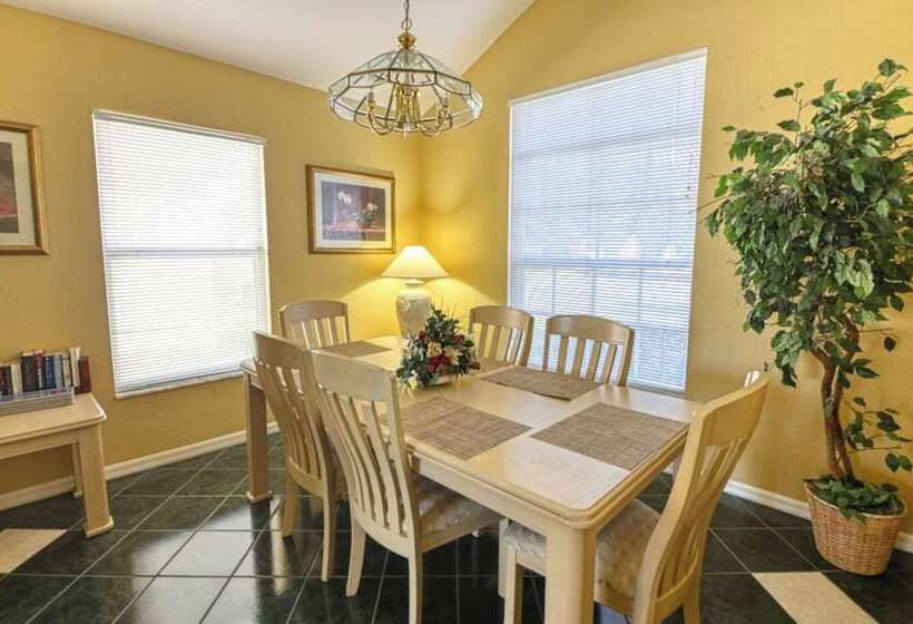 Clifford S Pinewood Estates Vacation Home